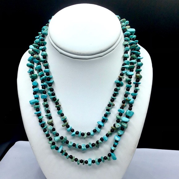 🌺SOLD Vintage Turquoise & Onyx Necklace - Picture 3 of 15